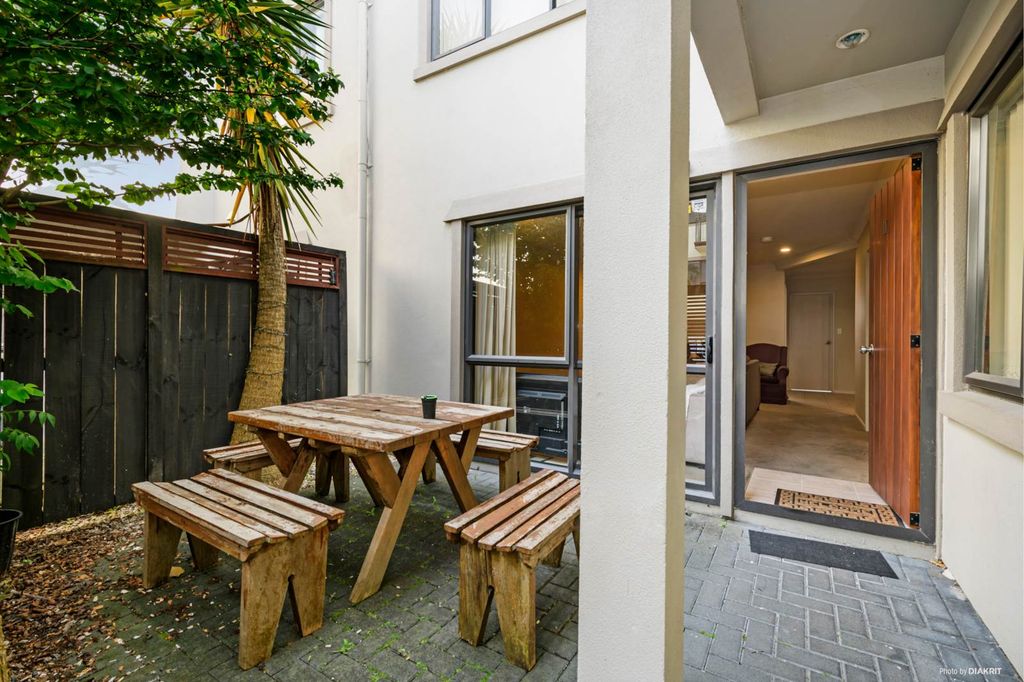 Property value 75 Hill Road, Manurewa realestate.co.nz