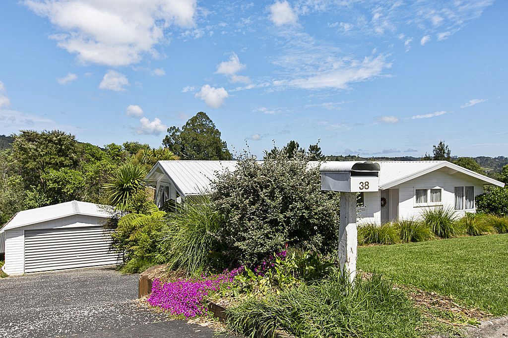 Property value 38 Puketaha Road, Swanson realestate.co.nz