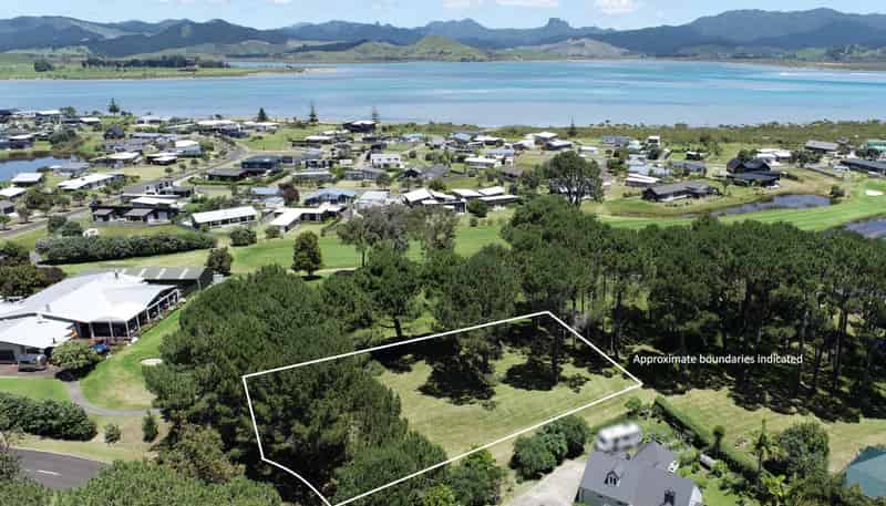 749 Matarangi Drive, Matarangi