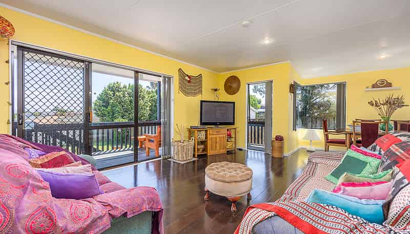 32 Wai Iti Place, Clendon Park