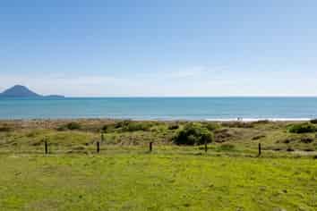 47 Pacific Parade, Coastlands