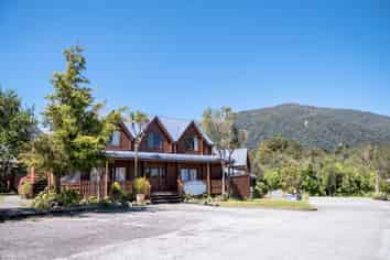 Fox Glacier Lodge And Campervan Park For Sale