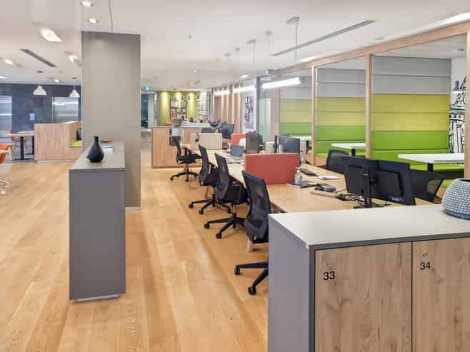 Find a dedicated desk in Regus Awly Building
