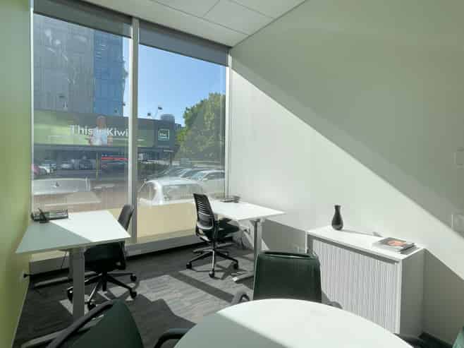 Work your way in Regus 155 Fanshawe Street