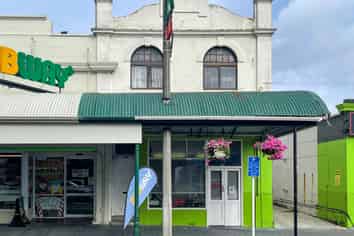 CENTRAL COMMERCIAL OPPORTUNITY