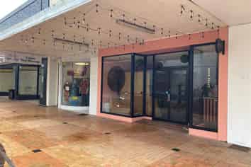 Destination Retail or Ground Floor Office