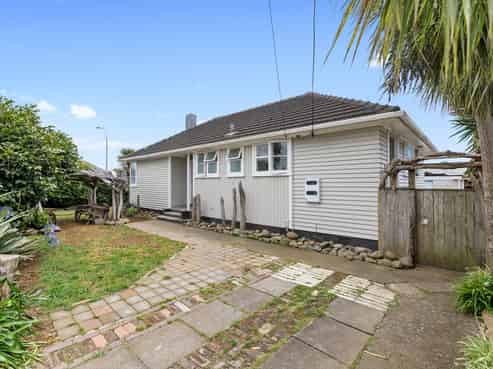 9 Karaka Street, Merrilands