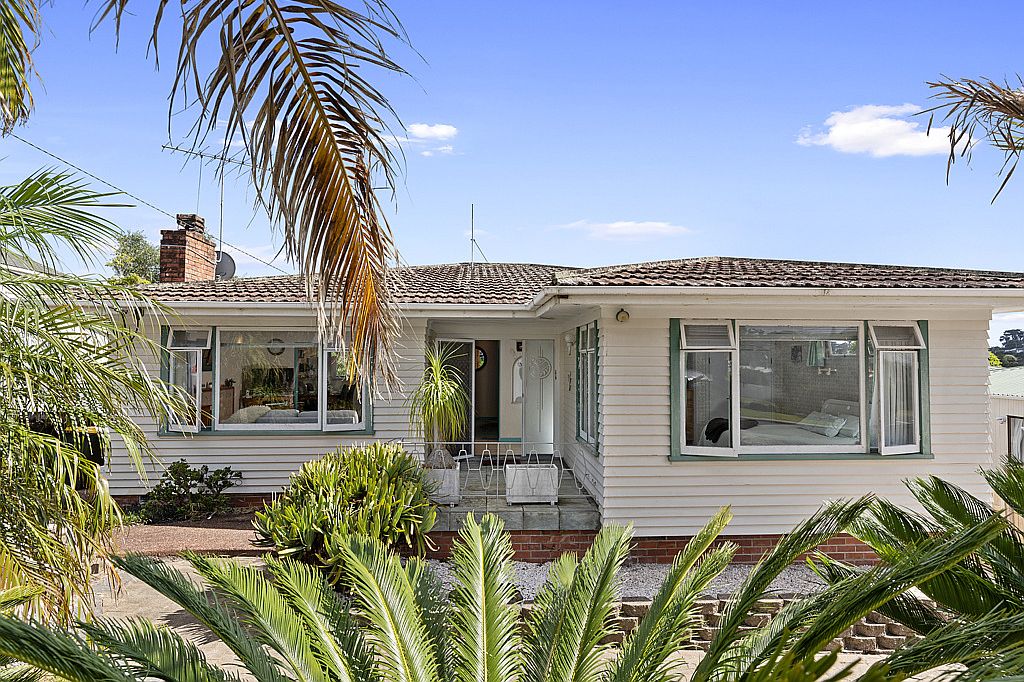 Property value 74 Gladstone Road, Northcote realestate.co.nz