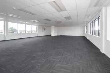 Popular location, Central CBD Ashburton.  