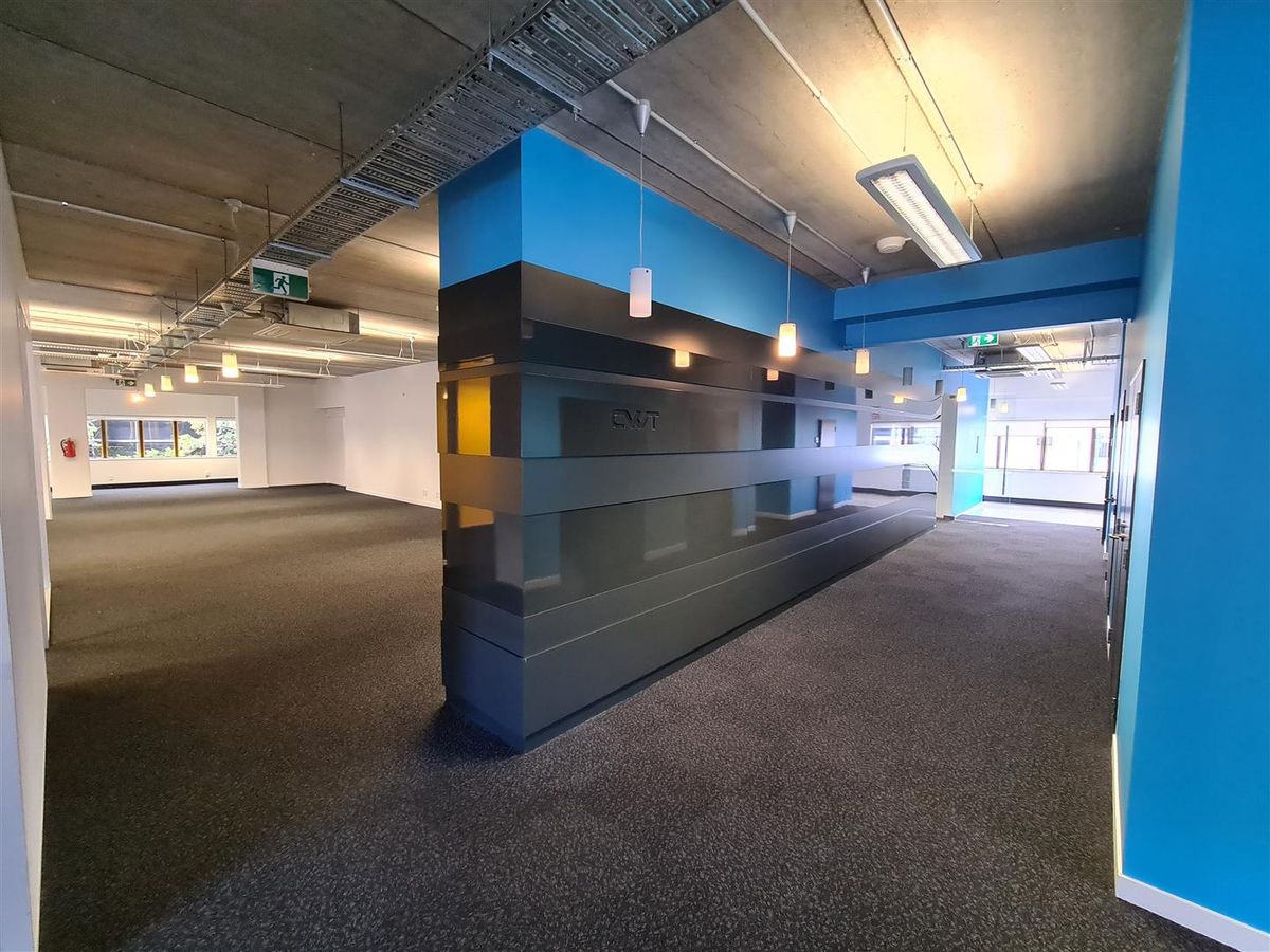CBRE - City Fringe Convenience - Mehr
