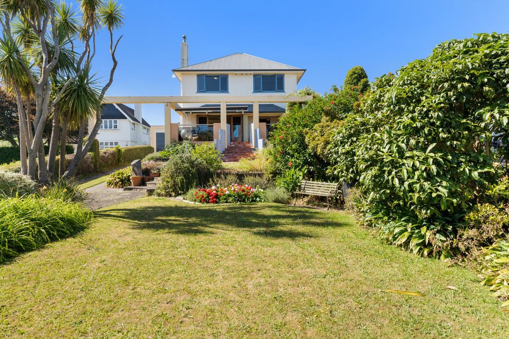 Property value 29 Fulford Street, New Plymouth Central realestate.co.nz