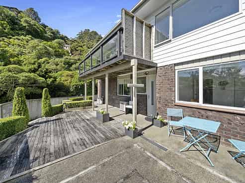 6 Mahina Road, Mahina Bay