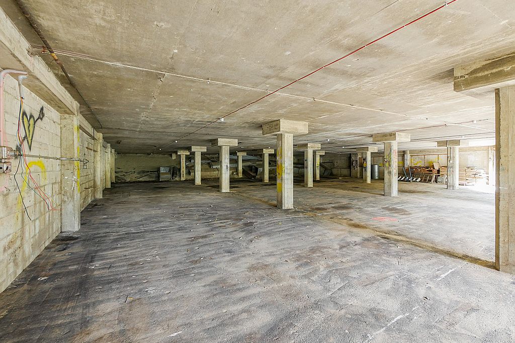 Industrial Storage Area - Vista 4