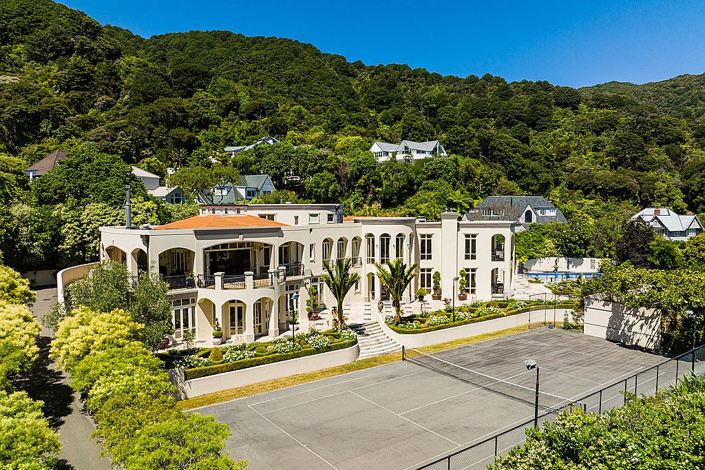 Property value 114 Cheviot Road, Lowry Bay realestate.co.nz