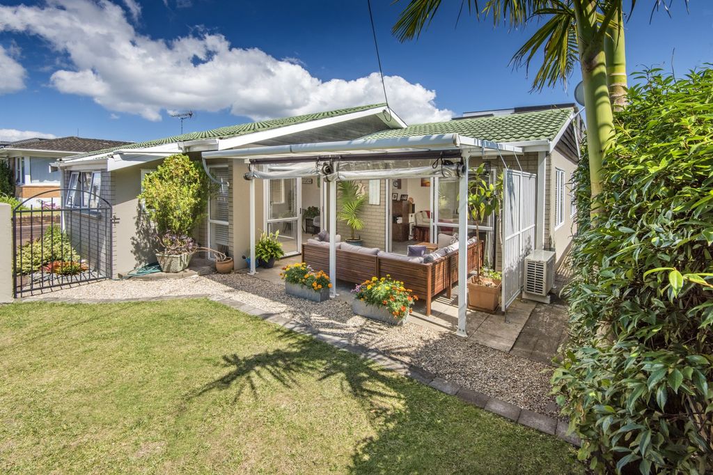Property value 2/23 Lomond Street, Takapuna realestate.co.nz