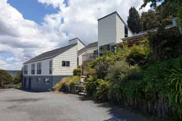 72 Mountain Road, Rotorua