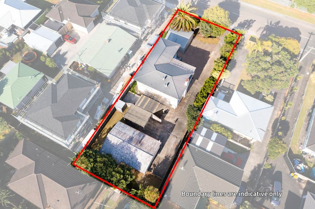 Property value 706 Te Atatu Road, Te Atatu Peninsula realestate.co.nz