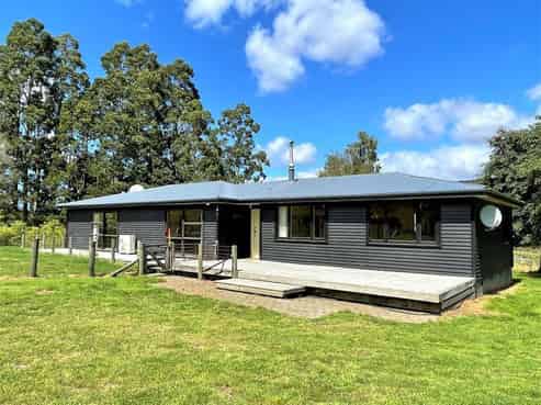 2132 Tahakopa Valley Road, Catlins Surrounds