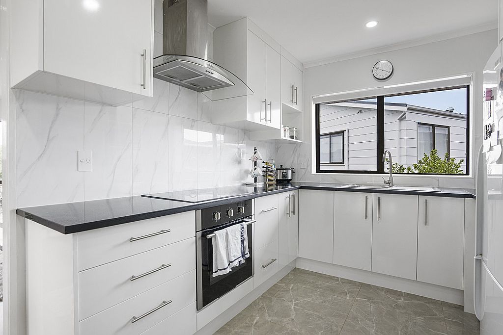 Well presented home in handy location - Widok 6