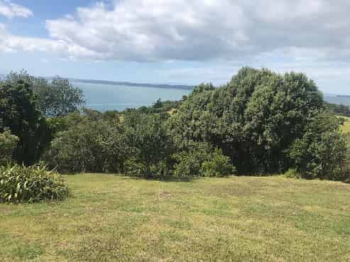 13 Ocean View Crescent, Rakino Island