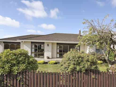 35 Catherine Street, Windsor