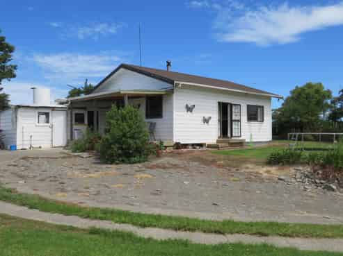 11 Toroaiwhiti Street, Nuhaka/Morere