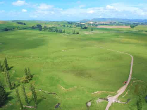 3361 State Highway 2, Takapau