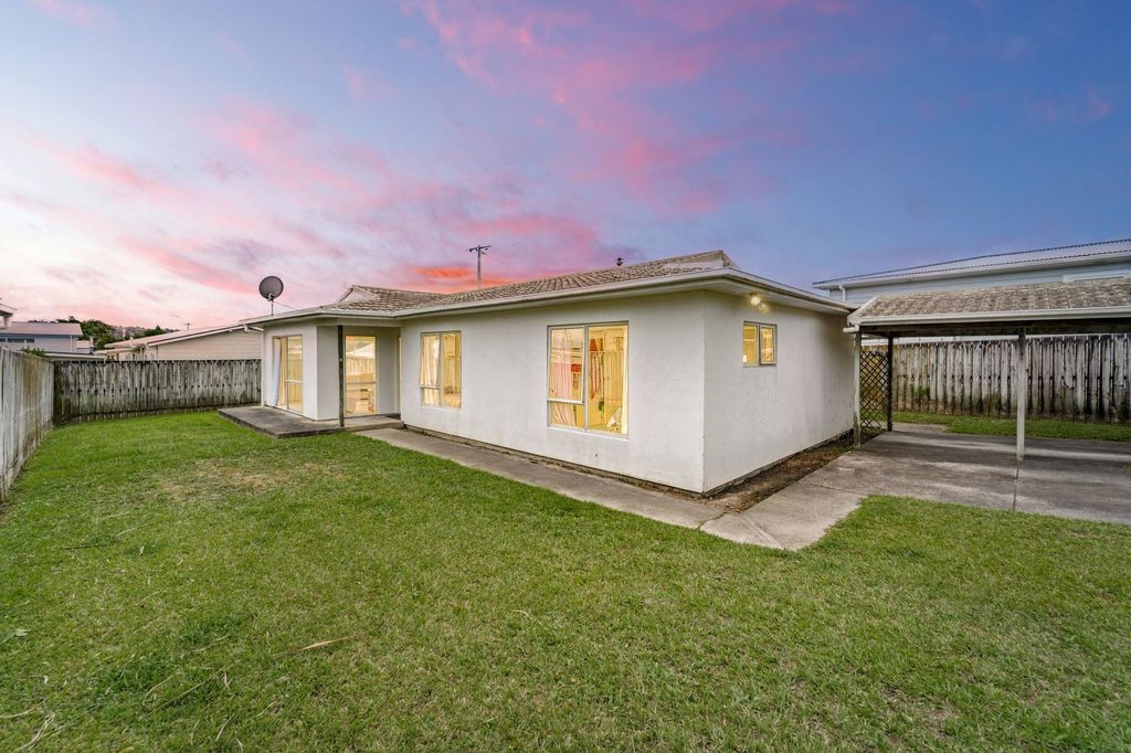 Property value 1/256B Birkdale Road, Birkdale realestate.co.nz