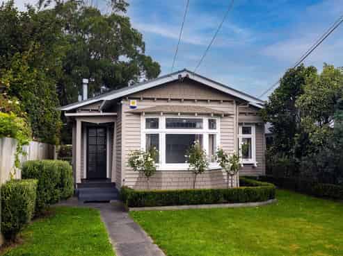 60 Huxley Street, Sydenham