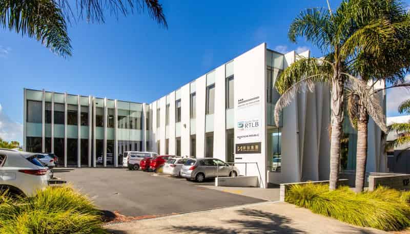 102 Rosedale Road, Albany