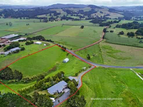 572 Whananaki North Road, Hukerenui and Surrounds