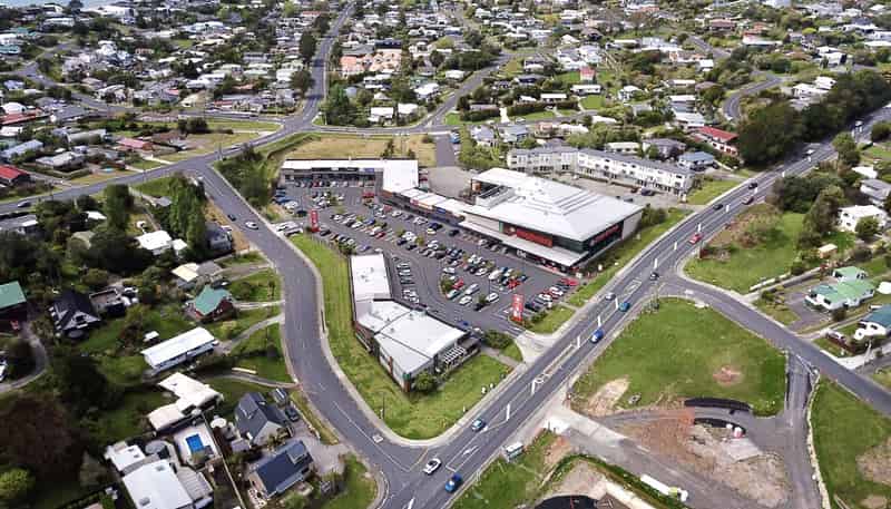 B12/570-588 Whangaparaoa Road, Stanmore Bay