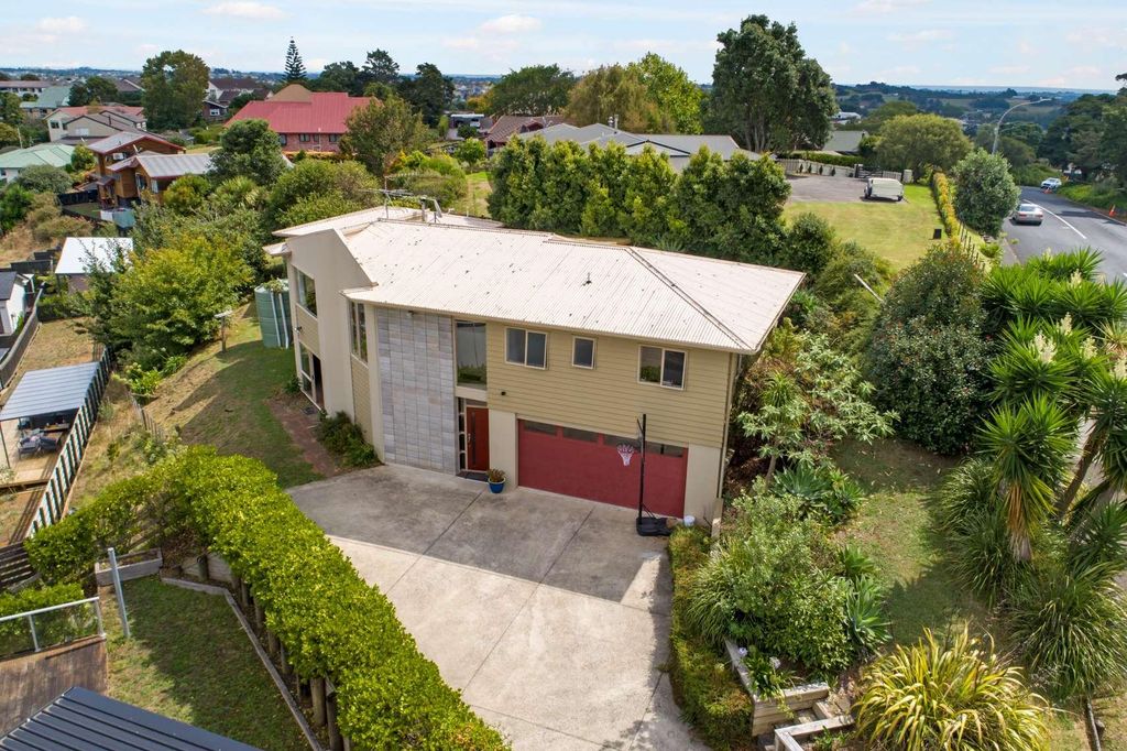 Property value 136 Valley Road, Pukekohe realestate.co.nz