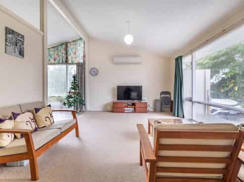 80 Russley Road, Russley