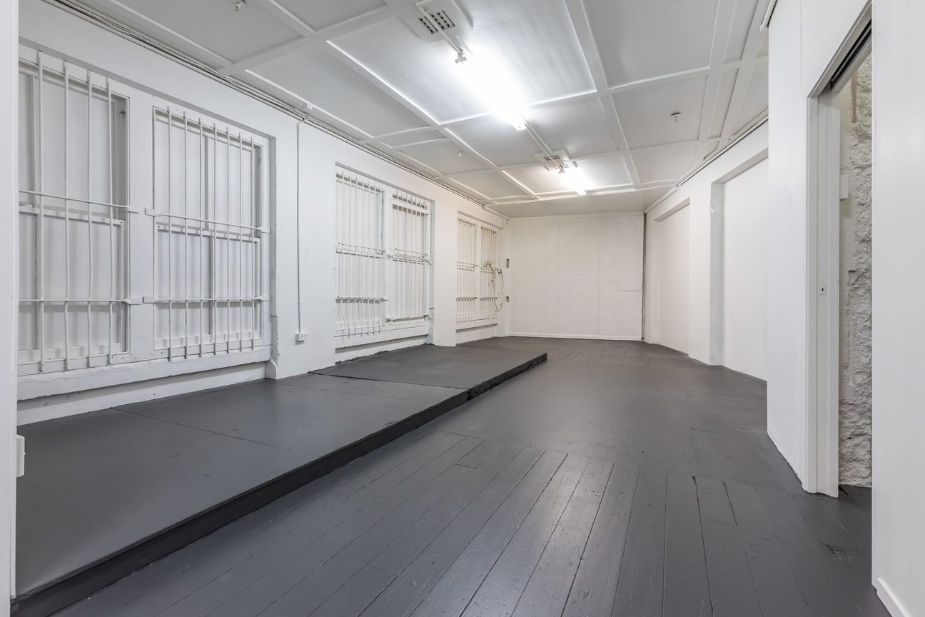 Savills - Creative Character Space - Fler