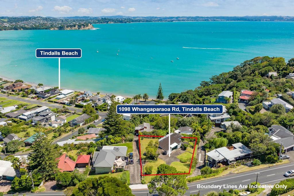 Property value 1098 Whangaparaoa Road, Tindalls Beach realestate.co.nz