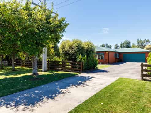 537 Richmond Road, Lepperton