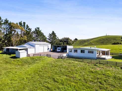 435 Barrett Road, Omata