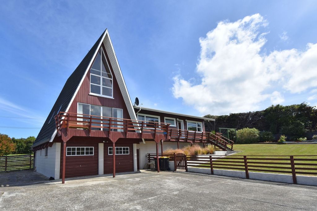 Property value 10 Verdun Street, Riverton realestate.co.nz