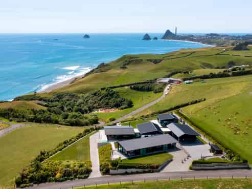 24 Washer Road, Omata