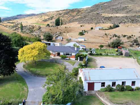 100 Roxburgh East Road, Roxburgh East