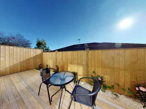 5/8 Knight Avenue, Mount Albert
