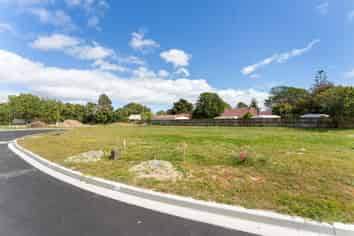 4 and 8 Te Puke Te Ao Way, Otaki