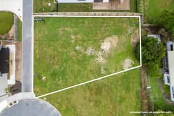 4 and 8 Te Puke Te Ao Way, Otaki