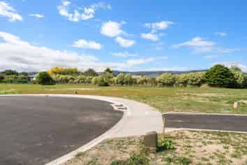 4 and 8 Te Puke Te Ao Way, Otaki