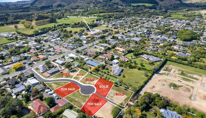 4 and 8 Te Puke Te Ao Way, Otaki