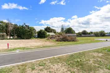 4 and 8 Te Puke Te Ao Way, Otaki