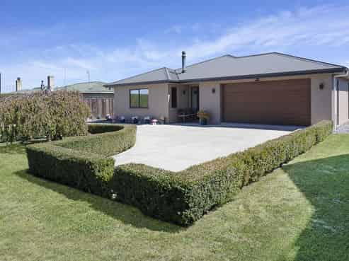 1465 Kimbolton Road, Cheltenham