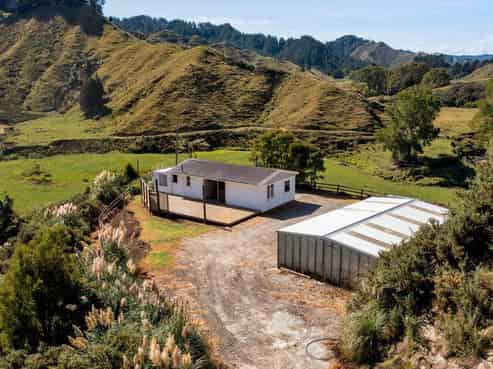 1530 Mokau Road, Uruti