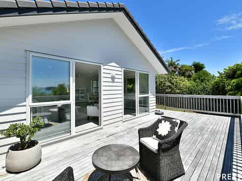 966B Whangaparaoa Road, Manly